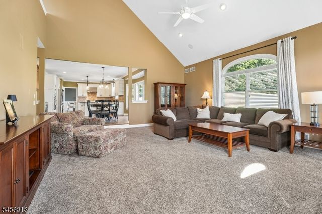 10 William Barnes Rd, Raritan Twp., NJ 08822