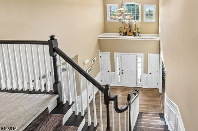 10 William Barnes Rd, Raritan Twp., NJ 08822