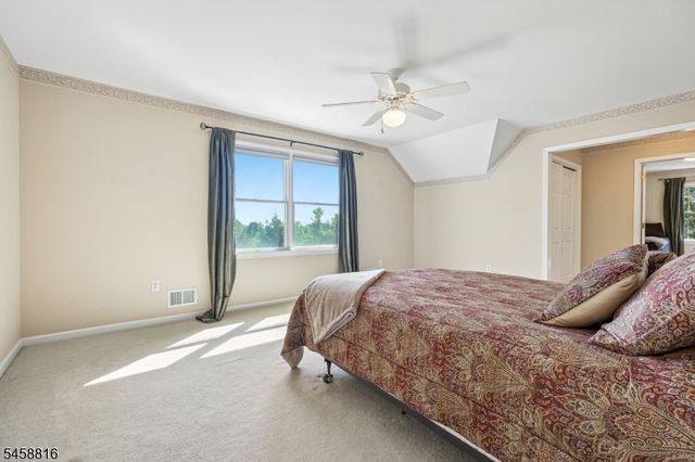 10 William Barnes Rd, Raritan Twp., NJ 08822