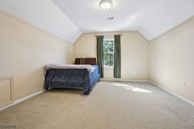 10 William Barnes Rd, Raritan Twp., NJ 08822