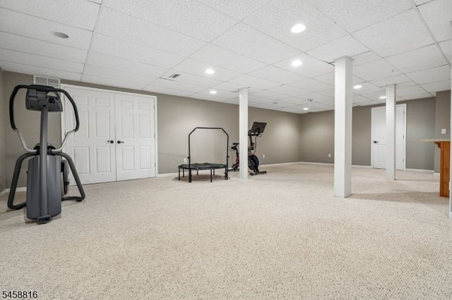 10 William Barnes Rd, Raritan Twp., NJ 08822