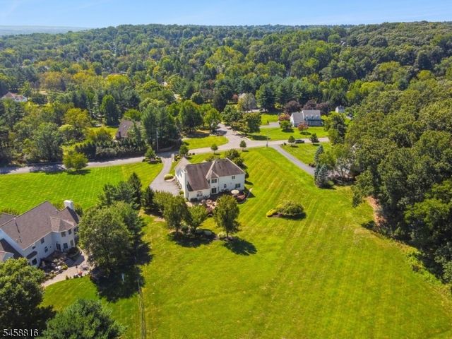 10 William Barnes Rd, Raritan Twp., NJ 08822