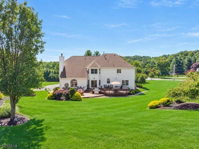 10 William Barnes Rd, Raritan Twp., NJ 08822