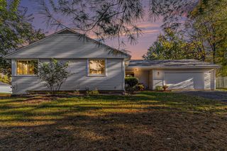 5350 Crimson Lane, Kalamazoo, MI 49009