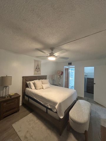 2600 NW 49th Avenue 207, Lauderdale Lakes, FL 33313