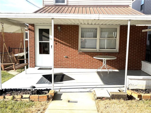 1920 Ridge Ave, Arnold, PA 15068