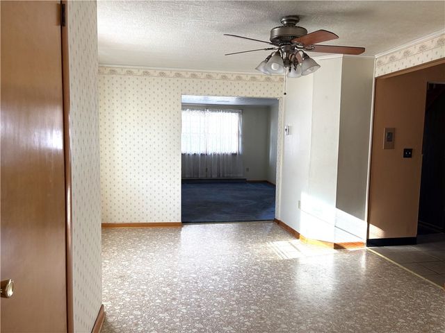 1920 Ridge Ave, Arnold, PA 15068