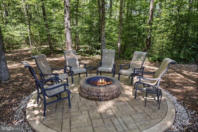 196 MCPHERSON DR, Fredericksburg, VA 22406