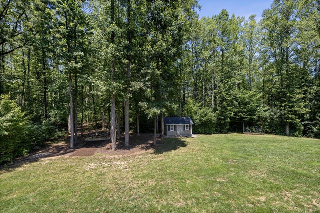 196 MCPHERSON DR, Fredericksburg, VA 22406