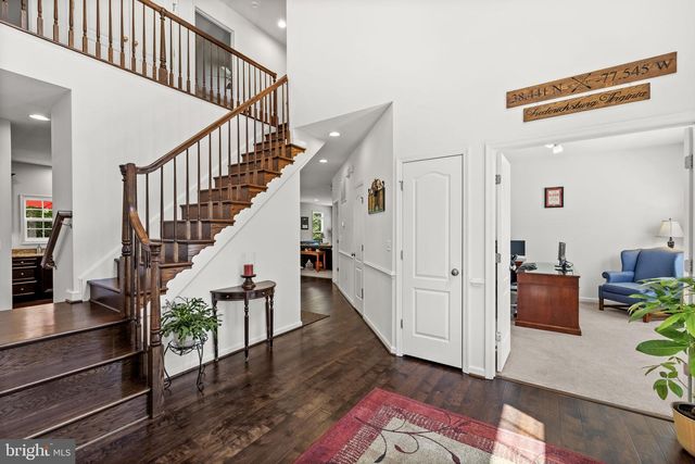 196 MCPHERSON DR, Fredericksburg, VA 22406