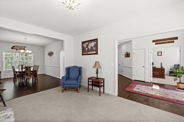 196 MCPHERSON DR, Fredericksburg, VA 22406