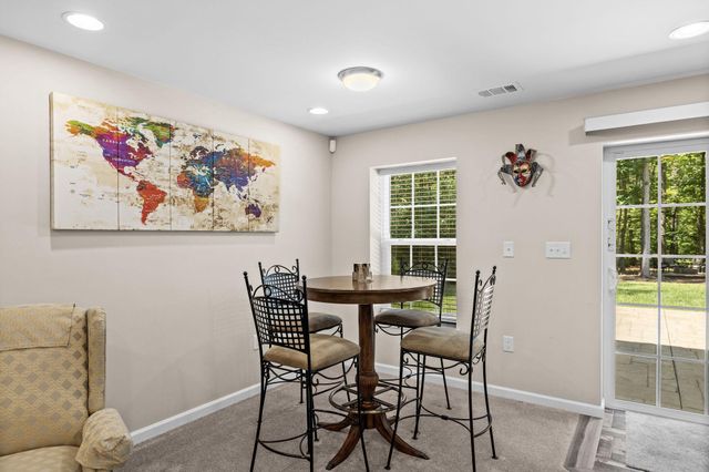 196 MCPHERSON DR, Fredericksburg, VA 22406