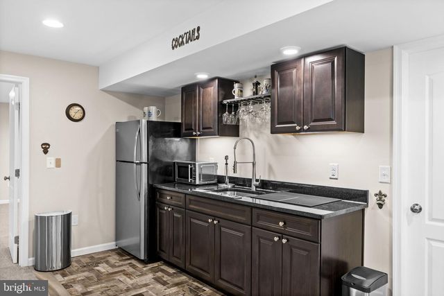 196 MCPHERSON DR, Fredericksburg, VA 22406