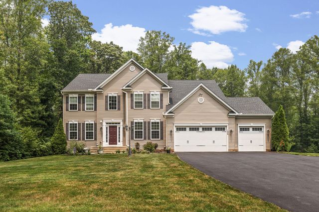 196 MCPHERSON DR, Fredericksburg, VA 22406