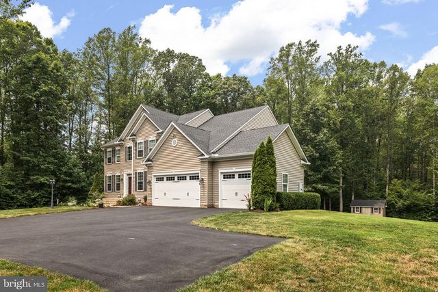 196 MCPHERSON DR, Fredericksburg, VA 22406