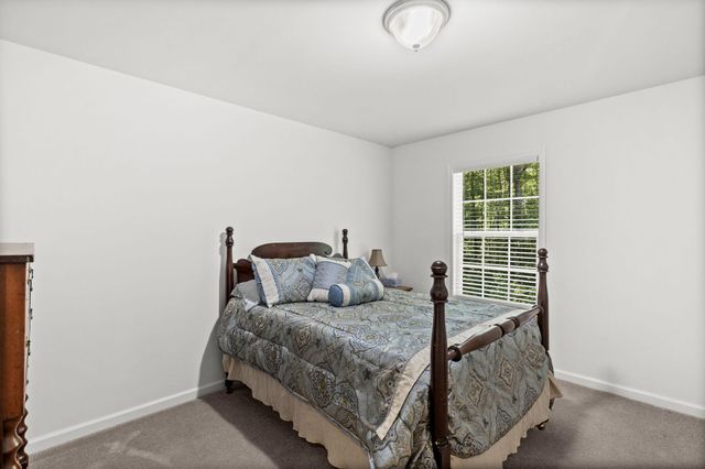 196 MCPHERSON DR, Fredericksburg, VA 22406