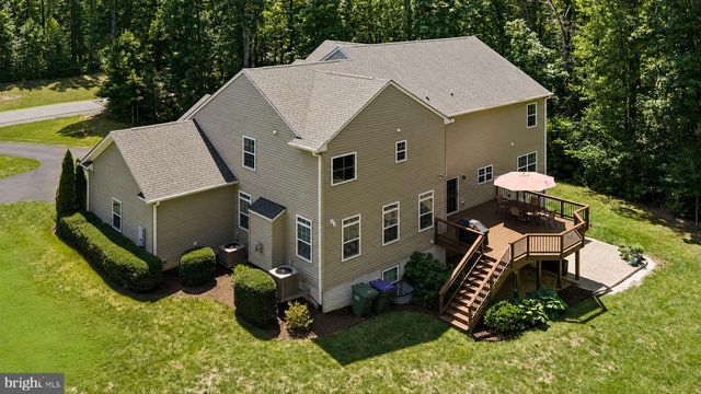 196 MCPHERSON DR, Fredericksburg, VA 22406