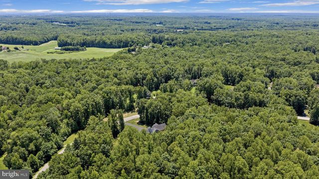 196 MCPHERSON DR, Fredericksburg, VA 22406