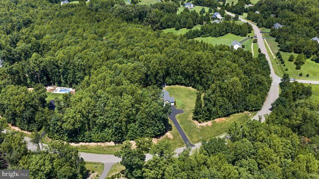 196 MCPHERSON DR, Fredericksburg, VA 22406
