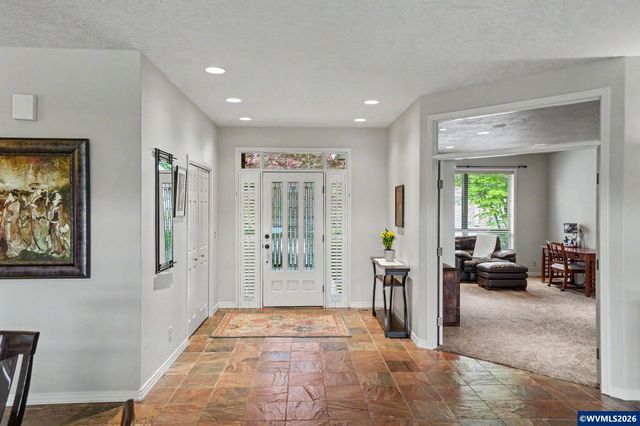 918 Hazeltine Av SE, Salem, OR 97306