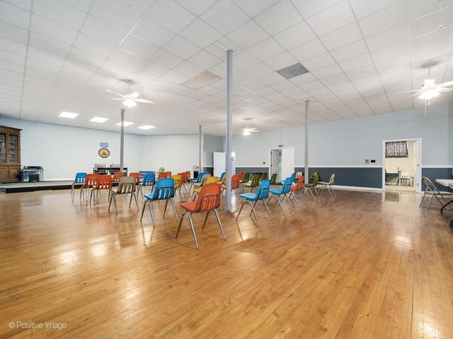 3011 N Austin Avenue, Chicago, IL 60634