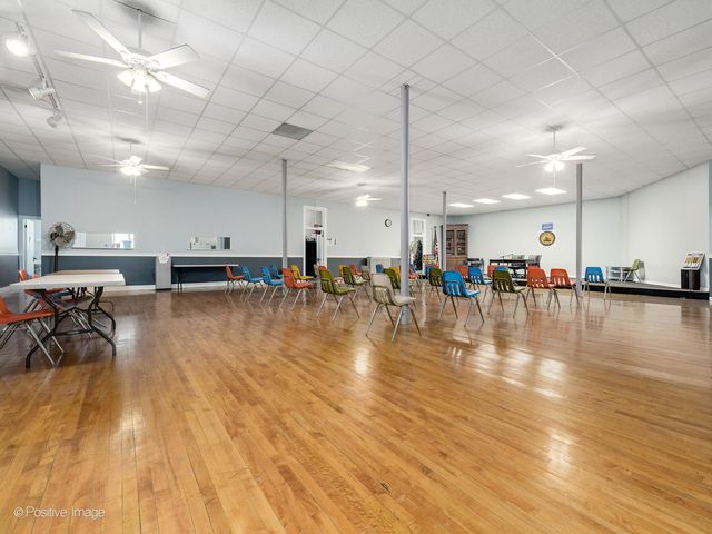 3011 N Austin Avenue, Chicago, IL 60634