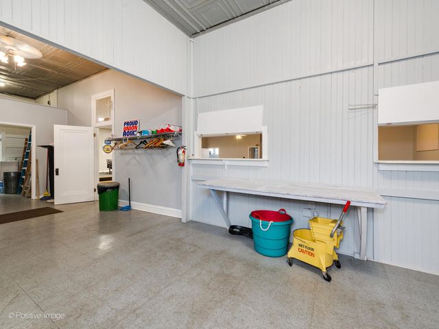 3011 N Austin Avenue, Chicago, IL 60634