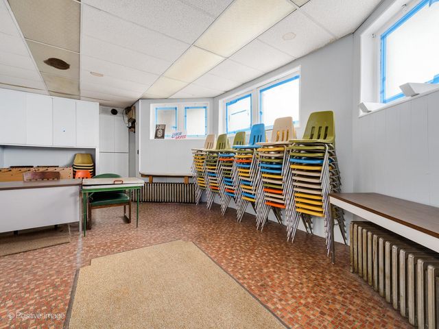 3011 N Austin Avenue, Chicago, IL 60634