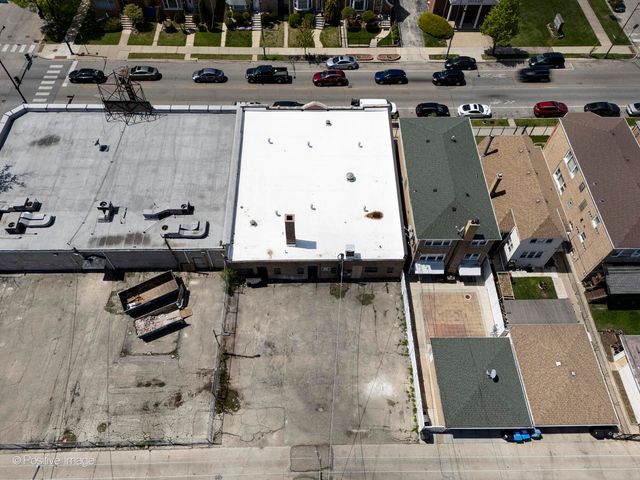 3011 N Austin Avenue, Chicago, IL 60634