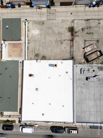 3011 N Austin Avenue, Chicago, IL 60634