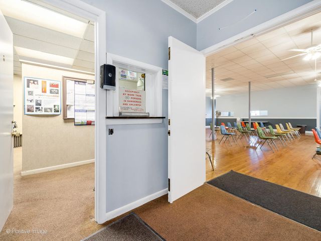 3011 N Austin Avenue, Chicago, IL 60634