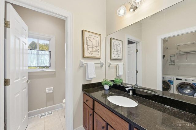 8575 Sleepy Hollow Drive, Indian Hill, OH 45243