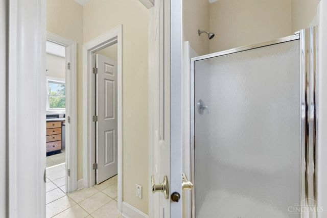 8575 Sleepy Hollow Drive, Indian Hill, OH 45243