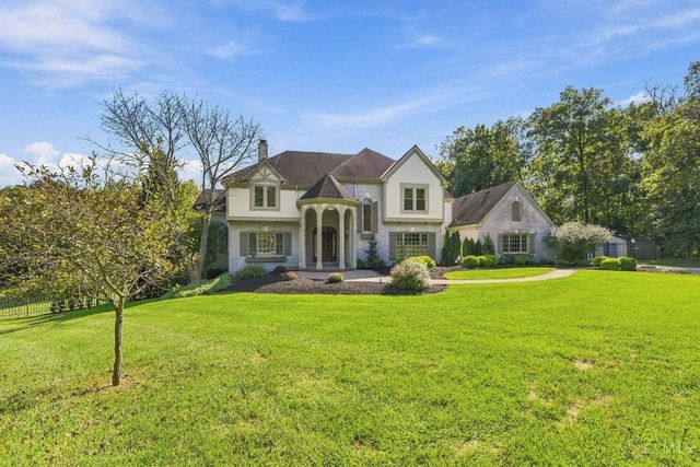 8575 Sleepy Hollow Drive, Indian Hill, OH 45243