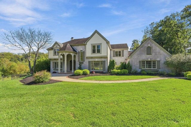 8575 Sleepy Hollow Drive, Indian Hill, OH 45243