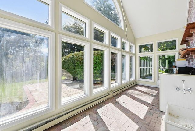 8575 Sleepy Hollow Drive, Indian Hill, OH 45243