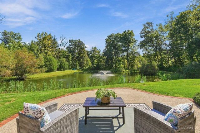 8575 Sleepy Hollow Drive, Indian Hill, OH 45243
