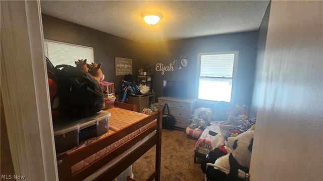 12332 Park Knoll Drive, Garfield Heights, OH 44125