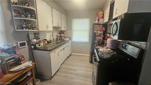 12332 Park Knoll Drive, Garfield Heights, OH 44125