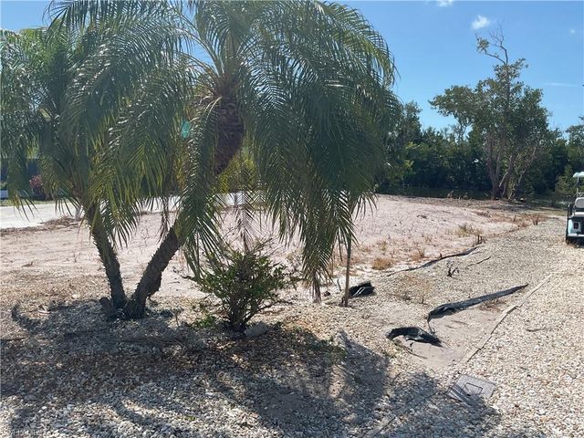 7156 Cobiac DR, St. James City, FL 33956