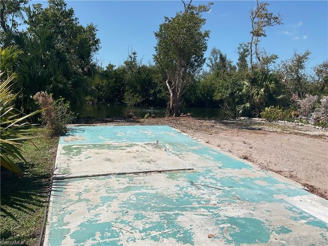 7156 Cobiac DR, St. James City, FL 33956