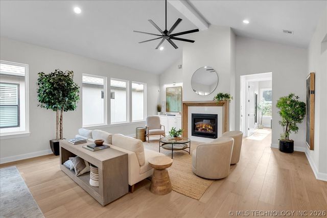 1207 N 71st Place, Broken Arrow, OK 74014