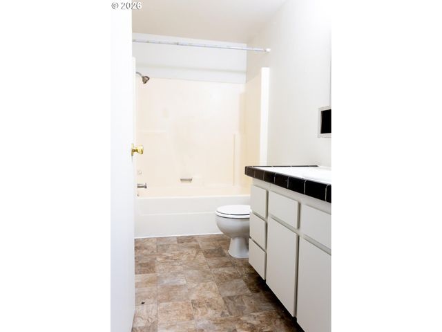 8856 Se JANNSEN Rd, Clackamas, OR 97015