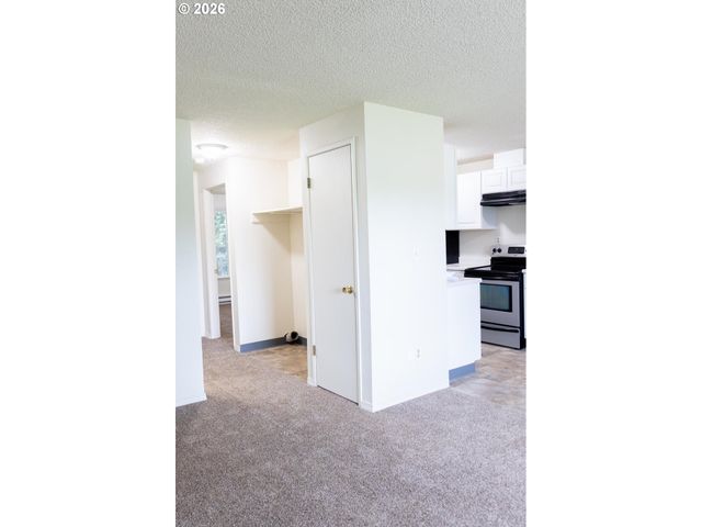 8856 Se JANNSEN Rd, Clackamas, OR 97015