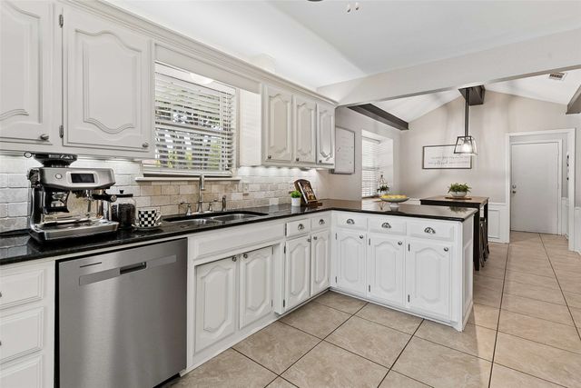 901 Autumn Lake Drive, Allen, TX 75002