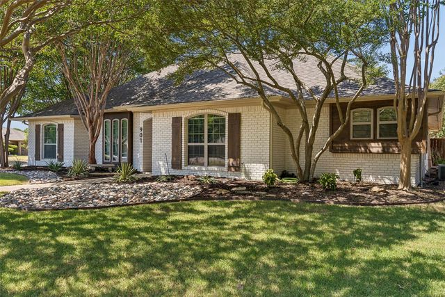 901 Autumn Lake Drive, Allen, TX 75002