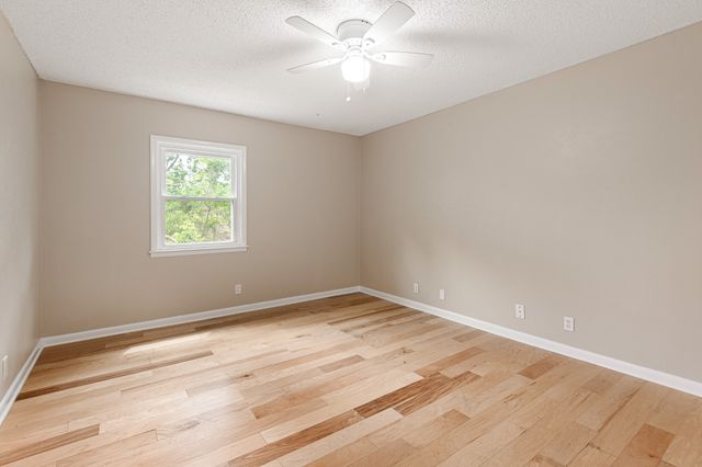 21 Vaughns Gap Rd Apt 23, Nashville, TN 37205