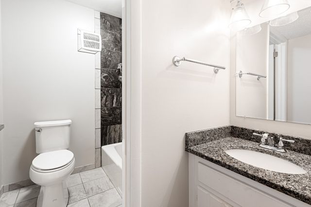 21 Vaughns Gap Rd Apt 23, Nashville, TN 37205