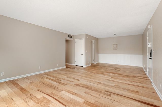 21 Vaughns Gap Rd Apt 23, Nashville, TN 37205
