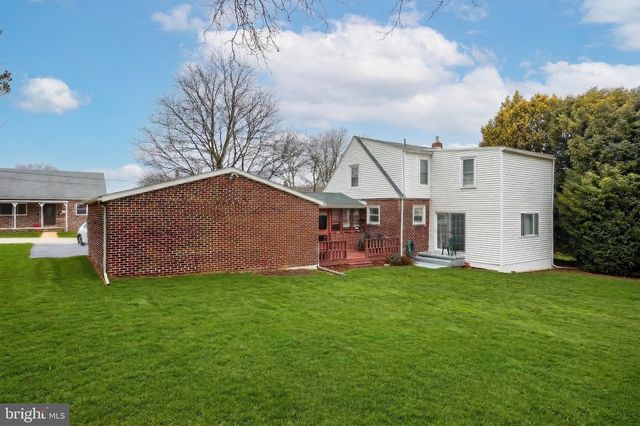 141 EVERGREEN LN, York, PA 17408